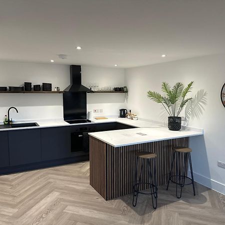 New 2 Bed Apartment In Royston High St Kültér fotó