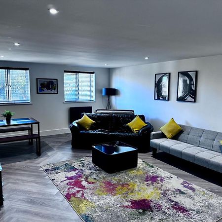 New 2 Bed Apartment In Royston High St Kültér fotó